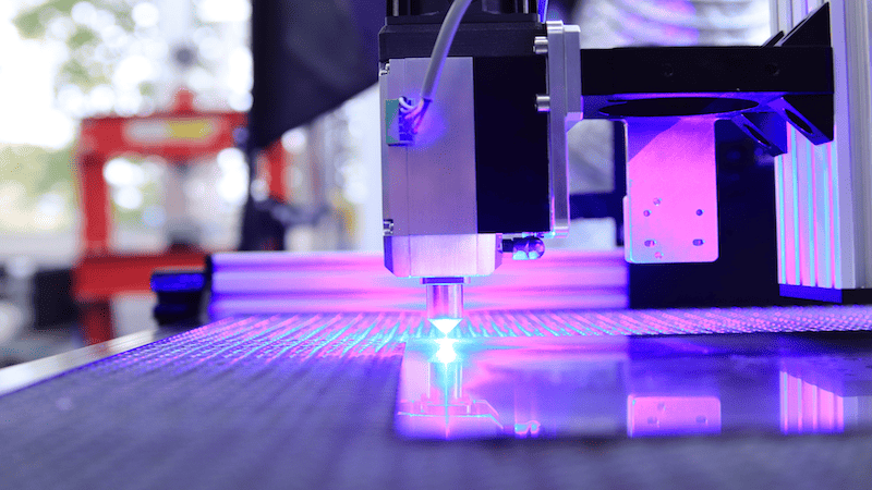 Napredek rezanja stekla: nanašanje laserskih rezalnih strojev v industriji predelave stekla